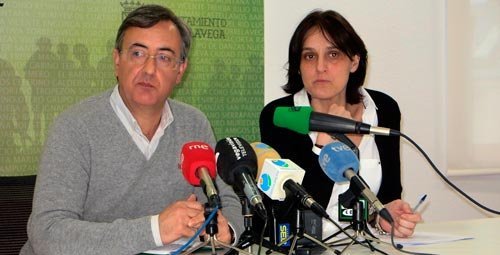 La alcaldesa de Torrelavega, Lidia Ruiz Salmón, y el teniente alcalde, Pedro García Carmona